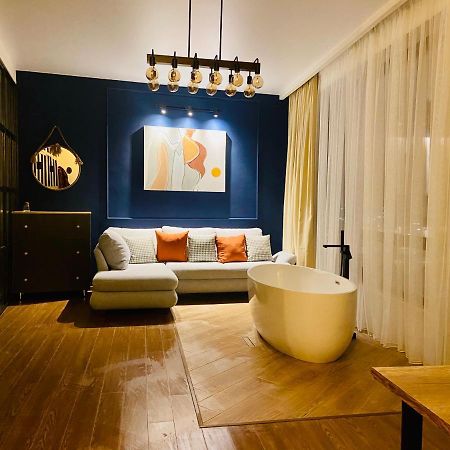 Luxury Apartment In Old Tbilisi With Terrace Zewnętrze zdjęcie